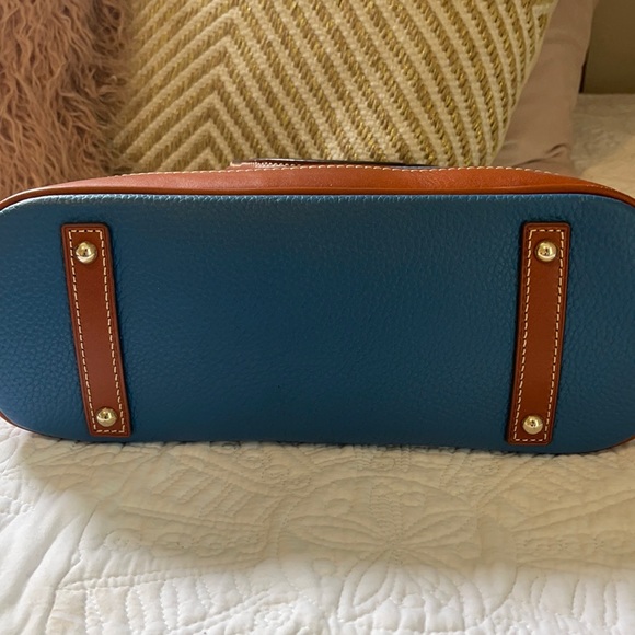 NWT Dooney & Burke Zip Zip Satchel in Blue/Tan - Picture 8 of 9